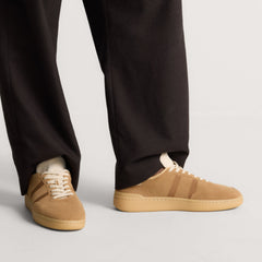 The Men's Court Sneaker - ReVelvet™ Pecan